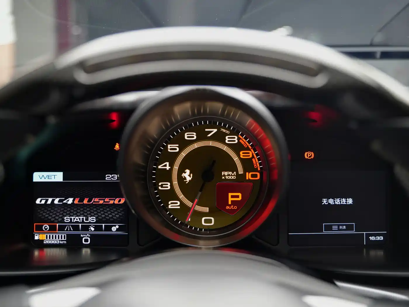 Ferrari GTC4Lusso 2016 6.3L V12 фото 14