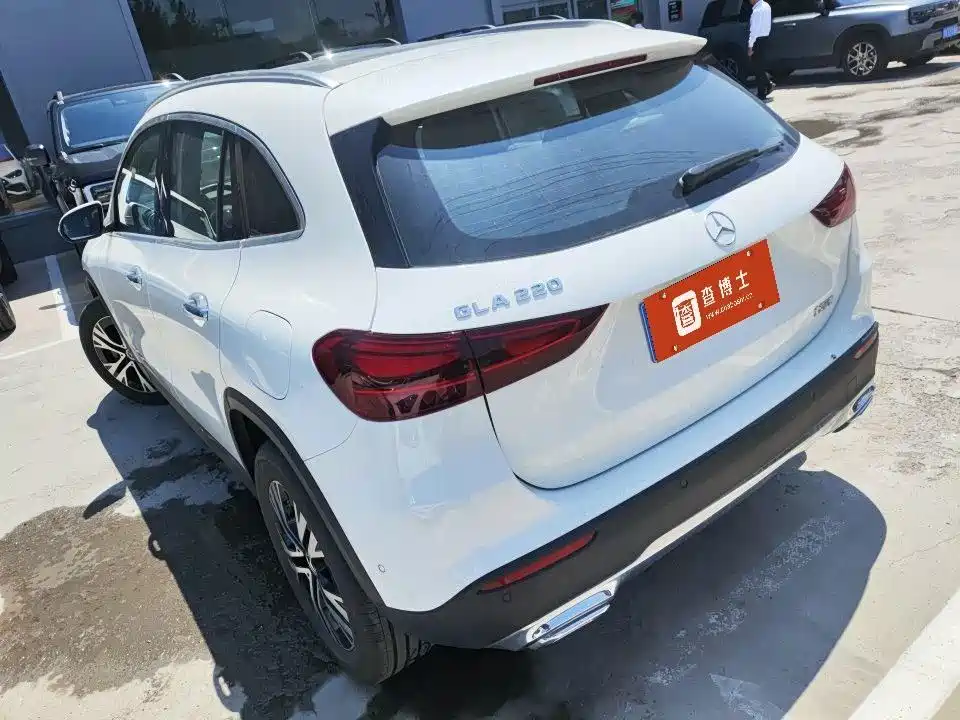 Mercedes-Benz GLA 2024 2024 GLA 220