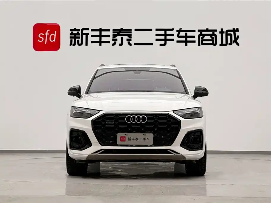 Audi Q5L 2023 40T Luxury Dynamic фото 2