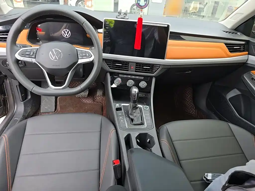 Volkswagen Bora 2025 2025 200TSI DSG Joy Ride Navigation Edition