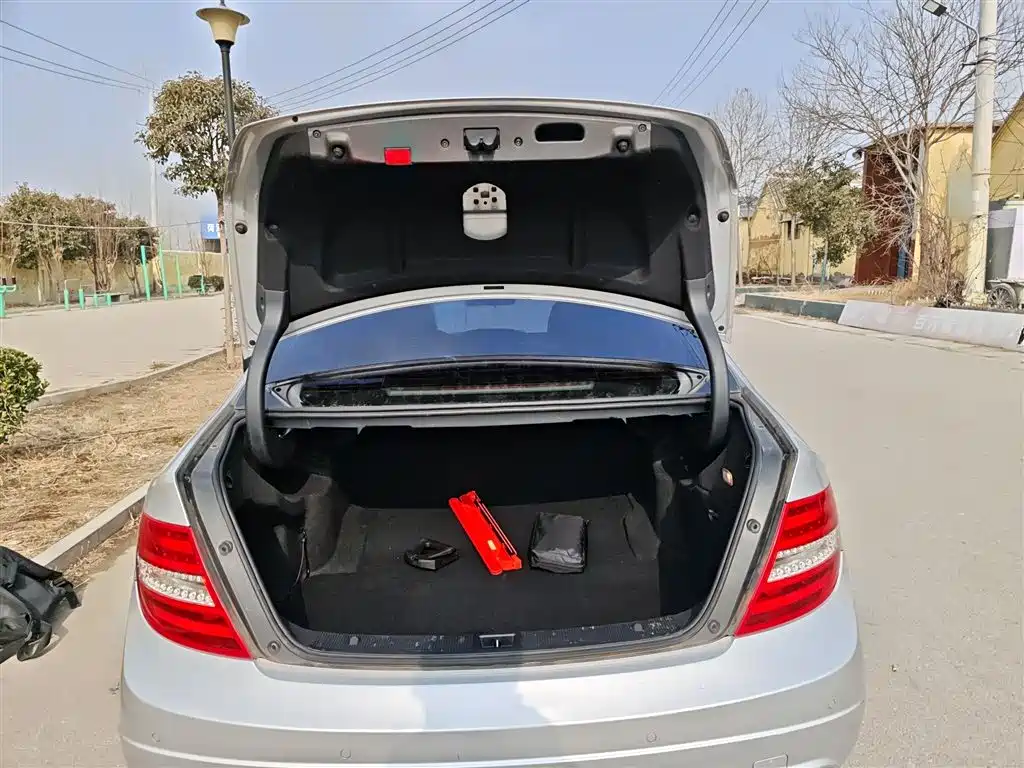 Mercedes-Benz C-Class 2013 C 260 Elegance Grand Edition фото 15