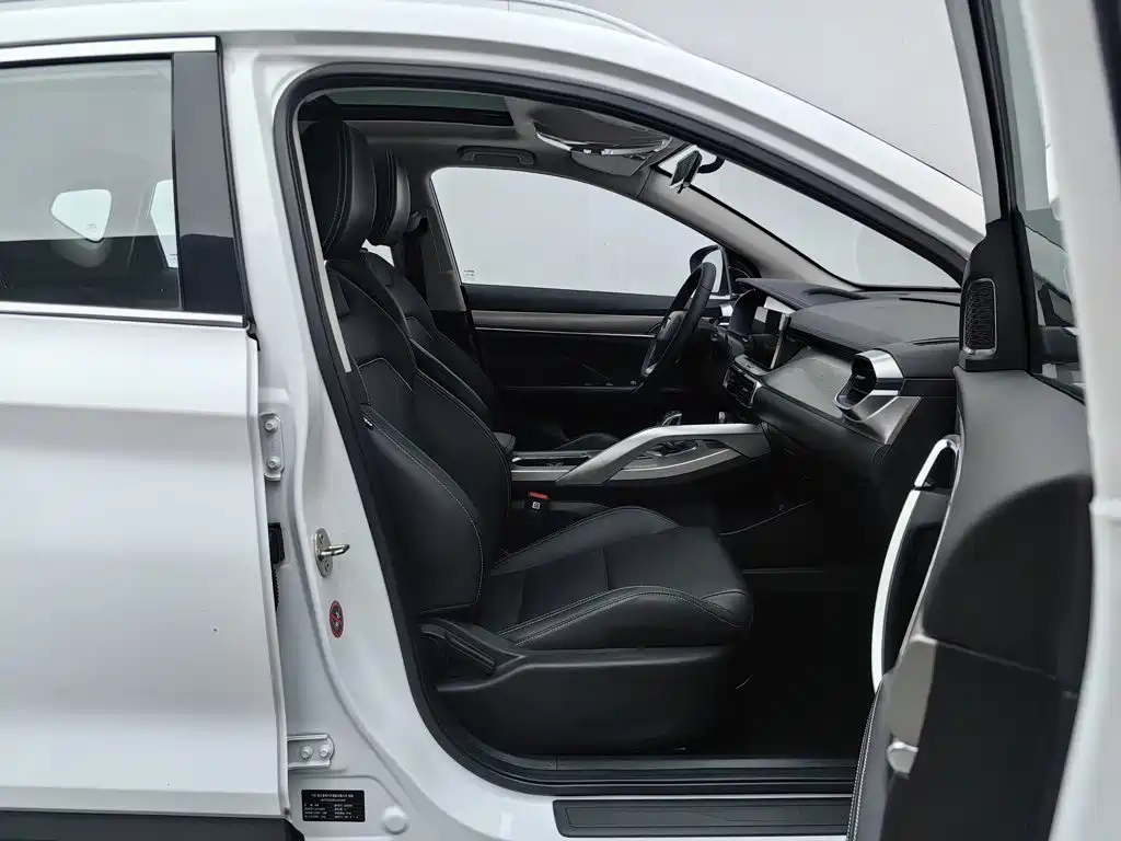 Geely Coolray 2019 2019 260T DCT Knight China V