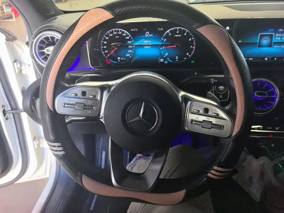 Photo 15 - Mercedes-Benz A-Class