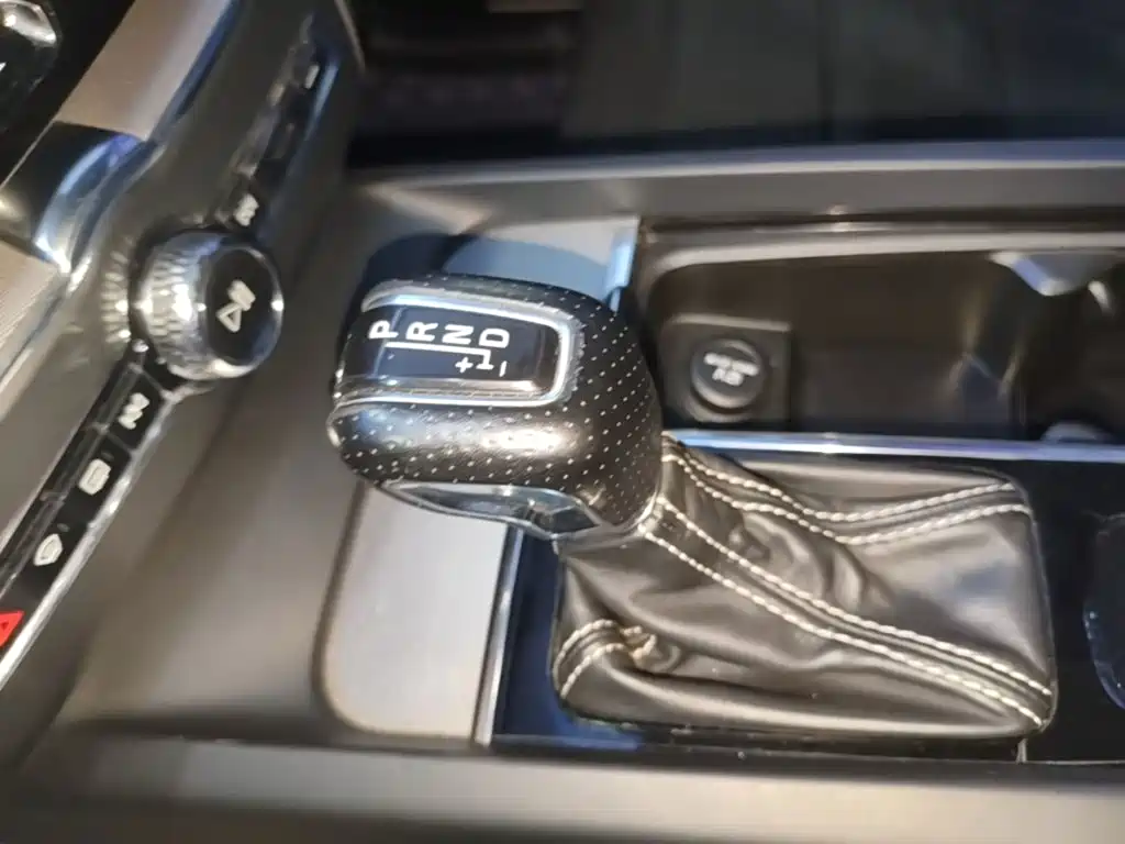 Фото 14 - Volvo XC60