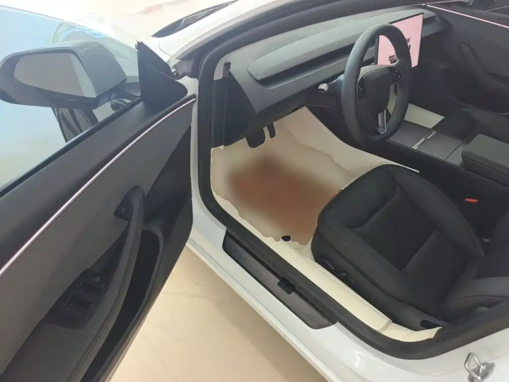 Tesla Model 3 2026 2025 Model Year Facelift Long Range Rear-Wheel Drive