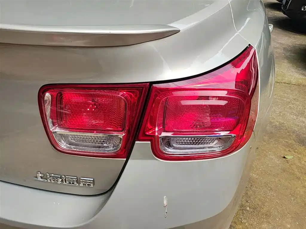 Chevrolet Malibu 2014 2.0L Automatic Luxury фото 7
