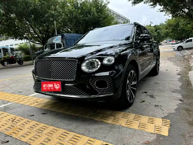 Bentley Bentayga 2022