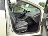 Фото 15 - Ford Focus
