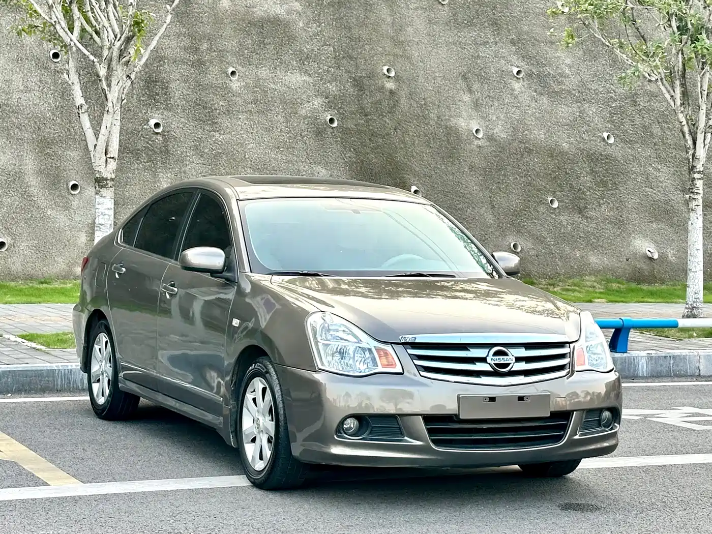 Nissan Sylphy 2010 2009 Model 1.6XL Automatic Luxury Sunroof Edition