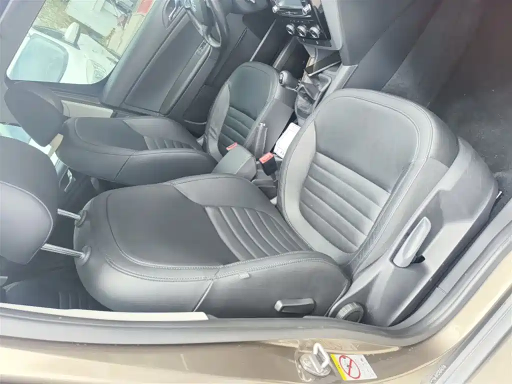 Škoda Yeti 2014 1.4TSI Manual Polar фото 25