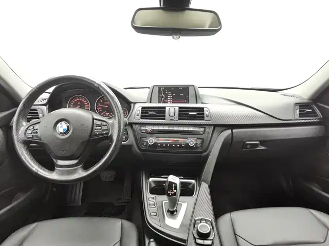 BMW 3 Series 2014 320Li Fashion — фото 5