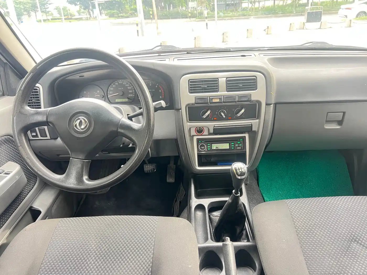 Dongfeng Ruiqi 2015 2013 2.2T Diesel 2WD Standard ZD22TE