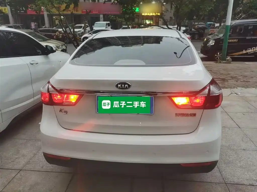 Kia K3 2017 1.6L Automatic 15th Anniversary Special GLS фото 6