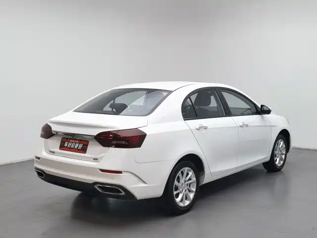 Geely Emgrand 2021 UP 1.5L CVT Luxury — фото 2
