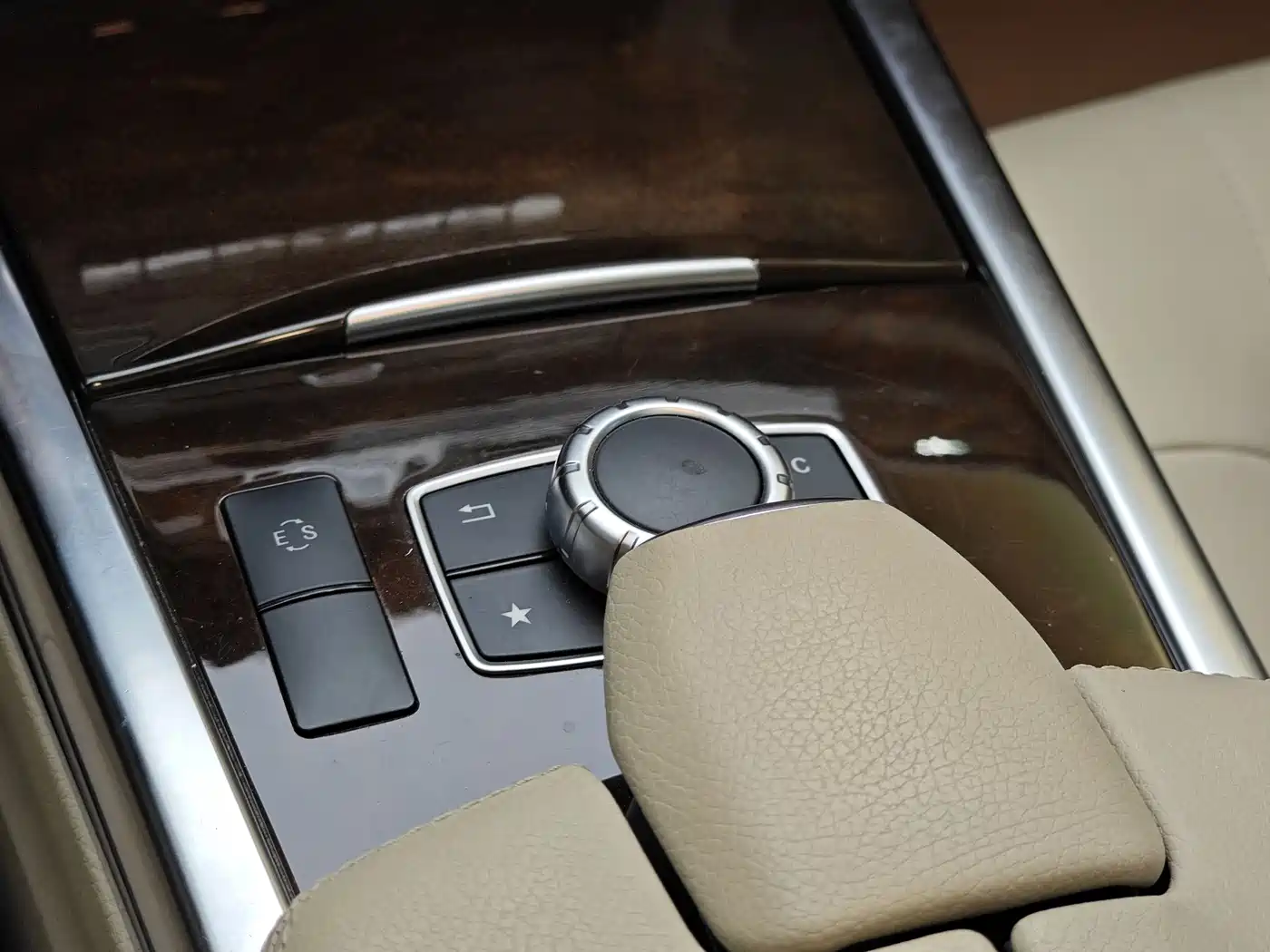 Mercedes-Benz E-Class 2015 E 260 L фото 19