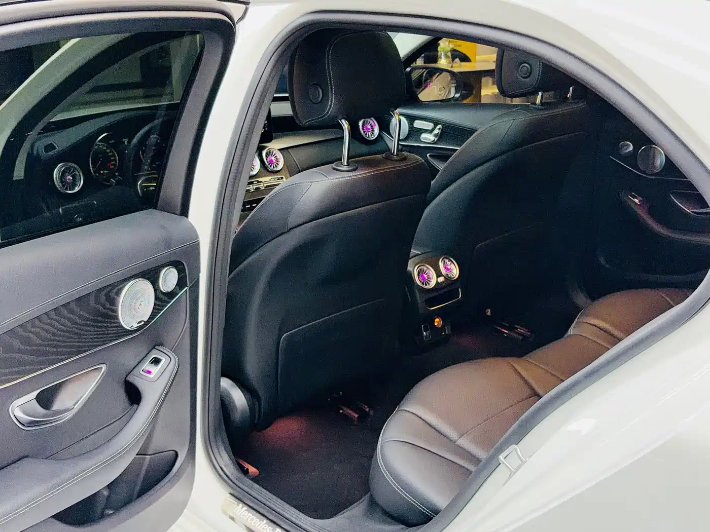 Mercedes-Benz C-Class 2021 C 260 L Sport Starry Exclusive Edition фото 7