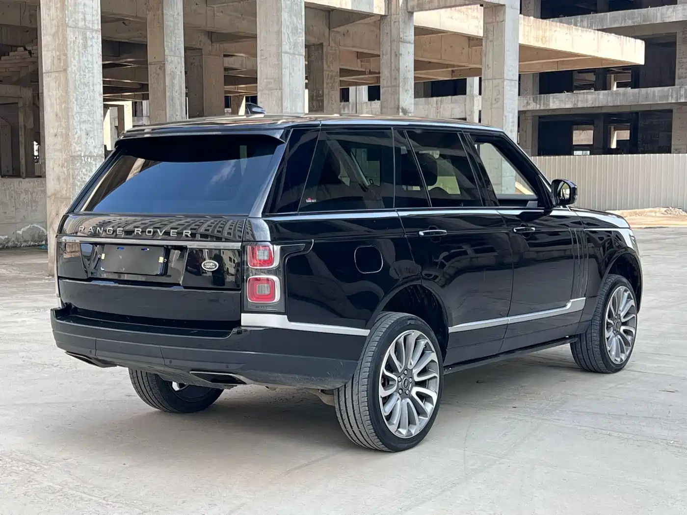 Land Rover Range Rover 2019 3.0 SCV6 Heritage Edition фото 6