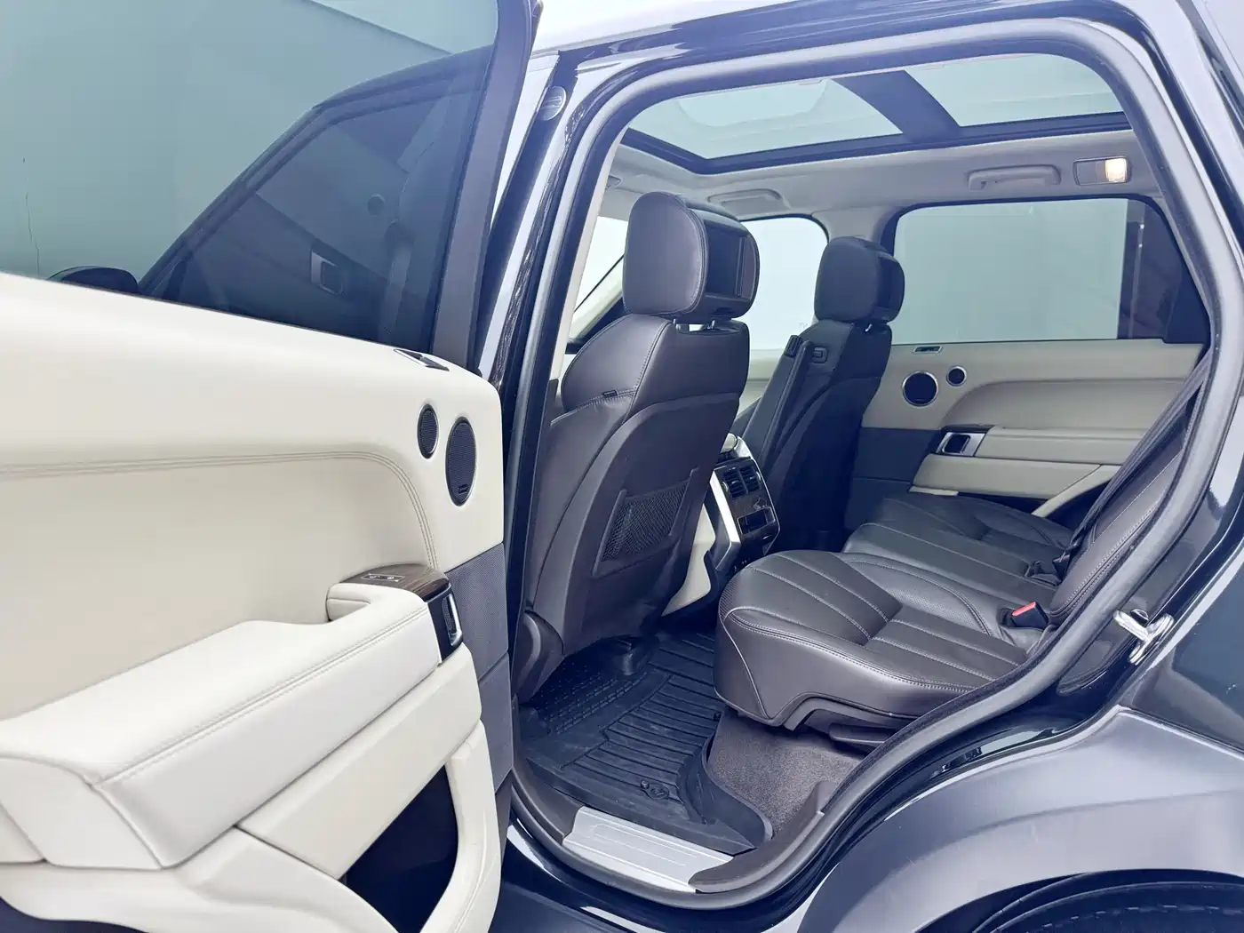 Land Rover Range Rover Sport 2014 3.0 SC V6 HSE фото 5