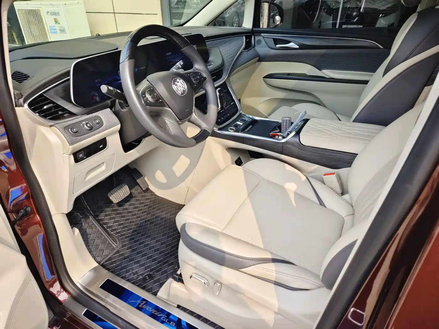Buick GL8 2023 ES Landmaster Comfort фото 11