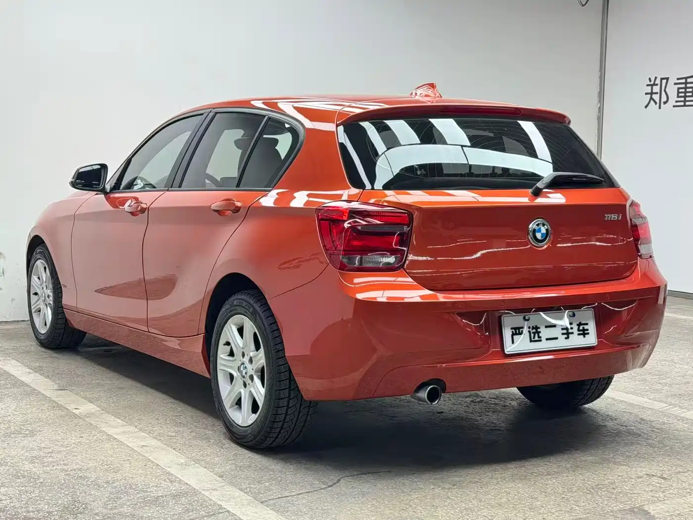 BMW 1 Series (Import) 2013 Facelift 116i Urban Model фото 7