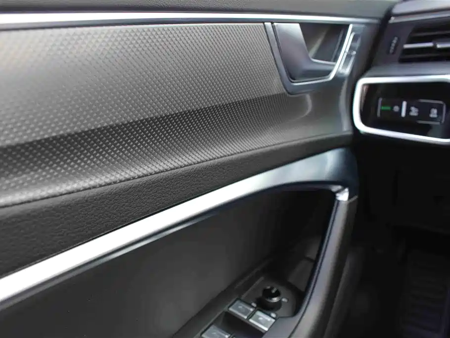 Audi A6L 2023 40 TFSI Luxury Dynamic фото 9
