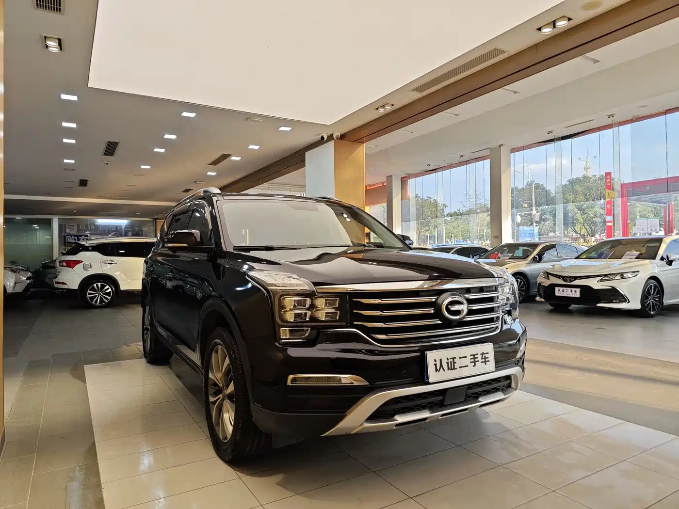 GAC Trumpchi Trumpchi GS8 2017 320T 2WD Luxury Smart Connect (7-seater) фото 4