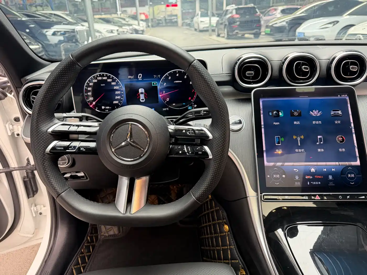 Mercedes-Benz C-Class 2024 Facelift C 200 L Sport фото 16