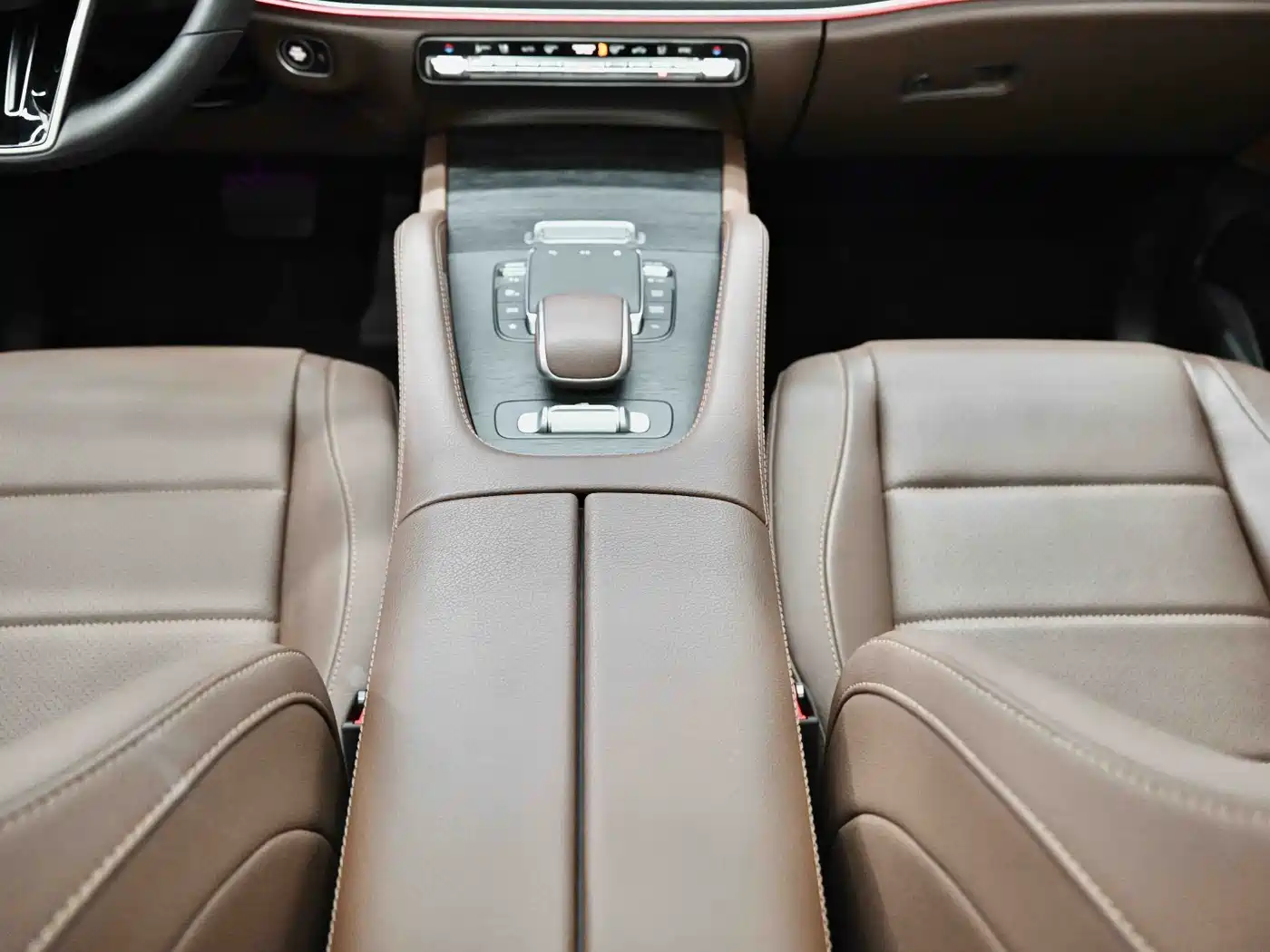 Mercedes-Benz GLE 2024 GLE 450 4MATIC Luxury фото 17
