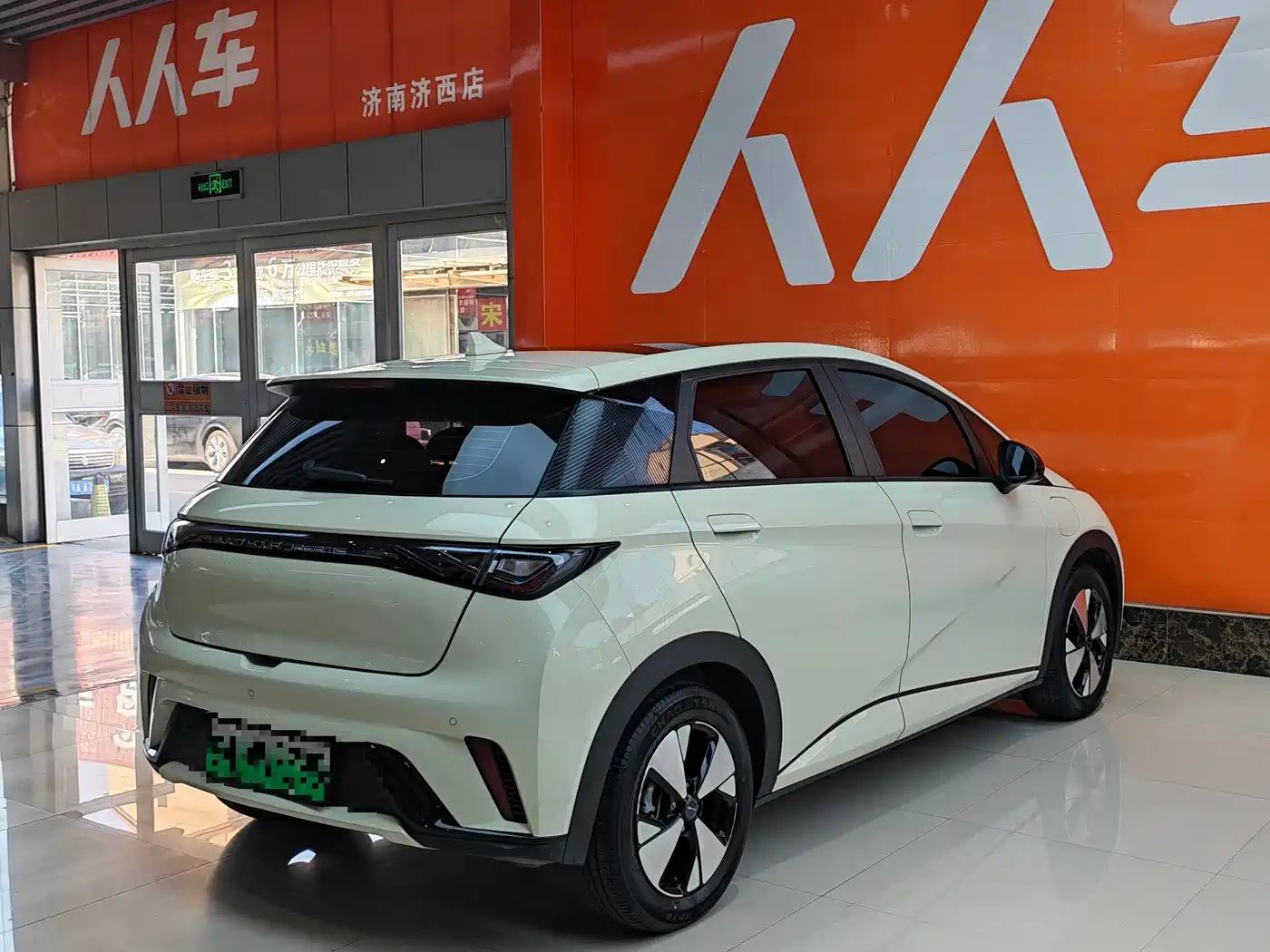 BYD Dolphin 2023 420km Fashion Edition фото 4