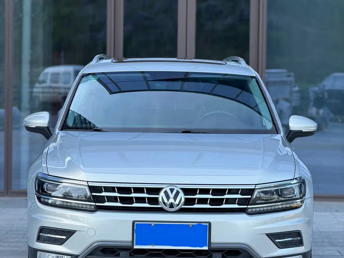 Volkswagen Tiguan L 2017 330TSI Automatic 2WD Flagship Edition фото 2