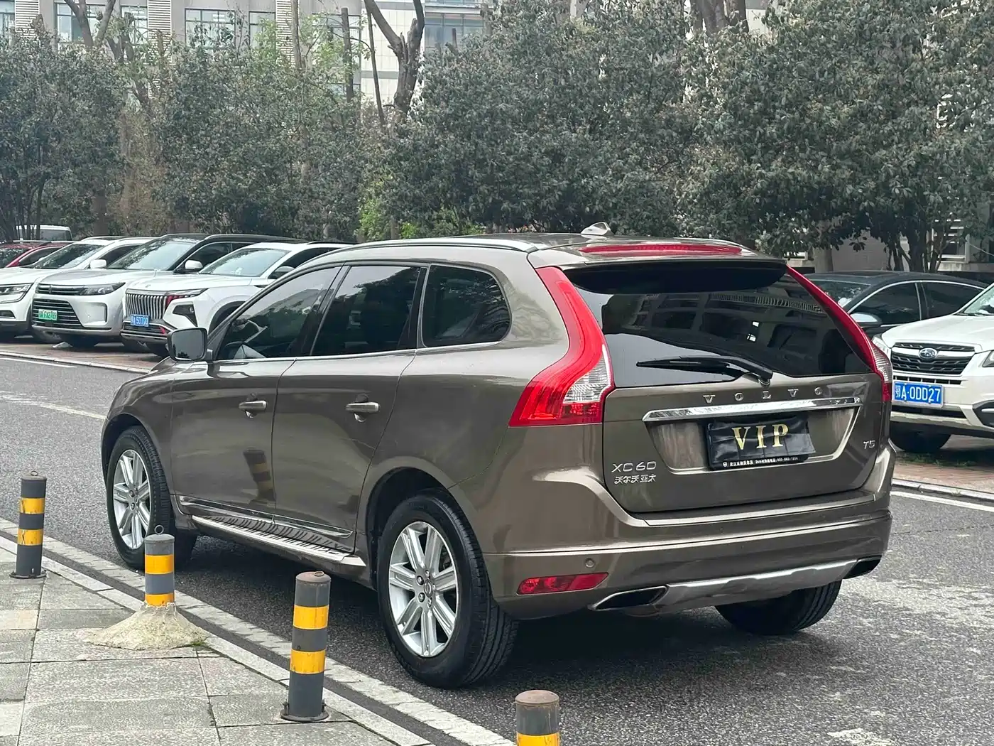 Фото 6 - Volvo XC60
