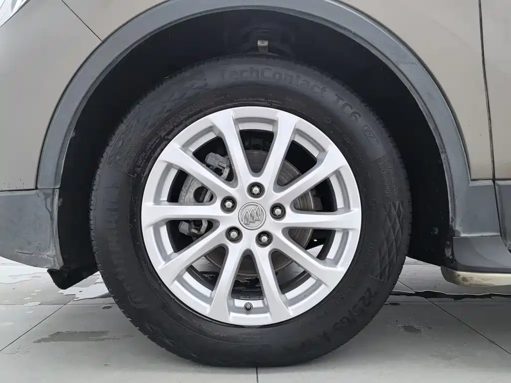 Фото 17 - Buick Envision Plus