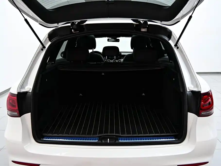 Mercedes-Benz GLC 2022 Facelift GLC 300 L 4MATIC Dynamic Collector's Edition фото 33