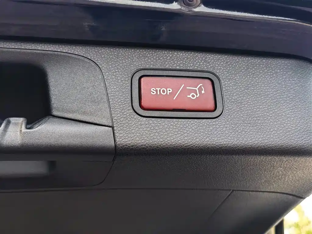 Mercedes-Benz GLC 2018 GLC 300 4MATIC Dynamic фото 37