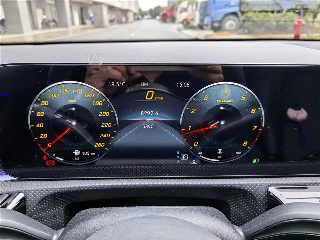 Mercedes-Benz A-Class 2022 A 200 L Sport Sedan Dynamic фото 9