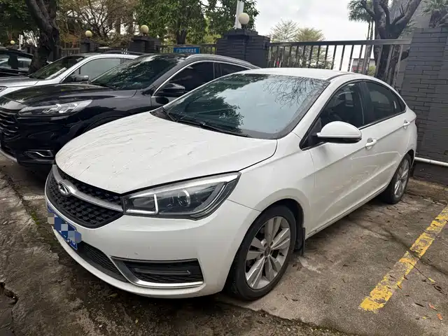 CHERY ARRIZO 5