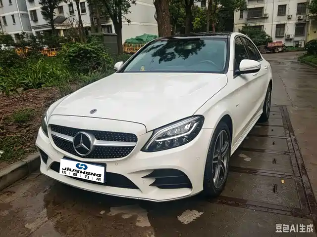 Mercedes-Benz C-Class 2020