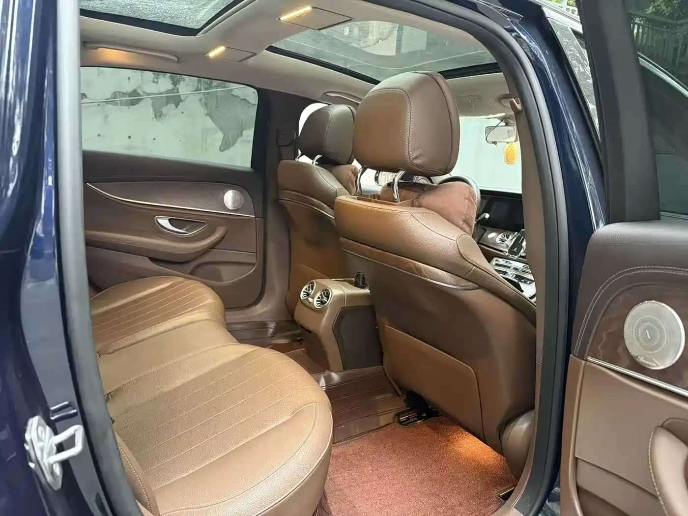Mercedes-Benz E-Class 2020 Facelift E 260 L фото 15