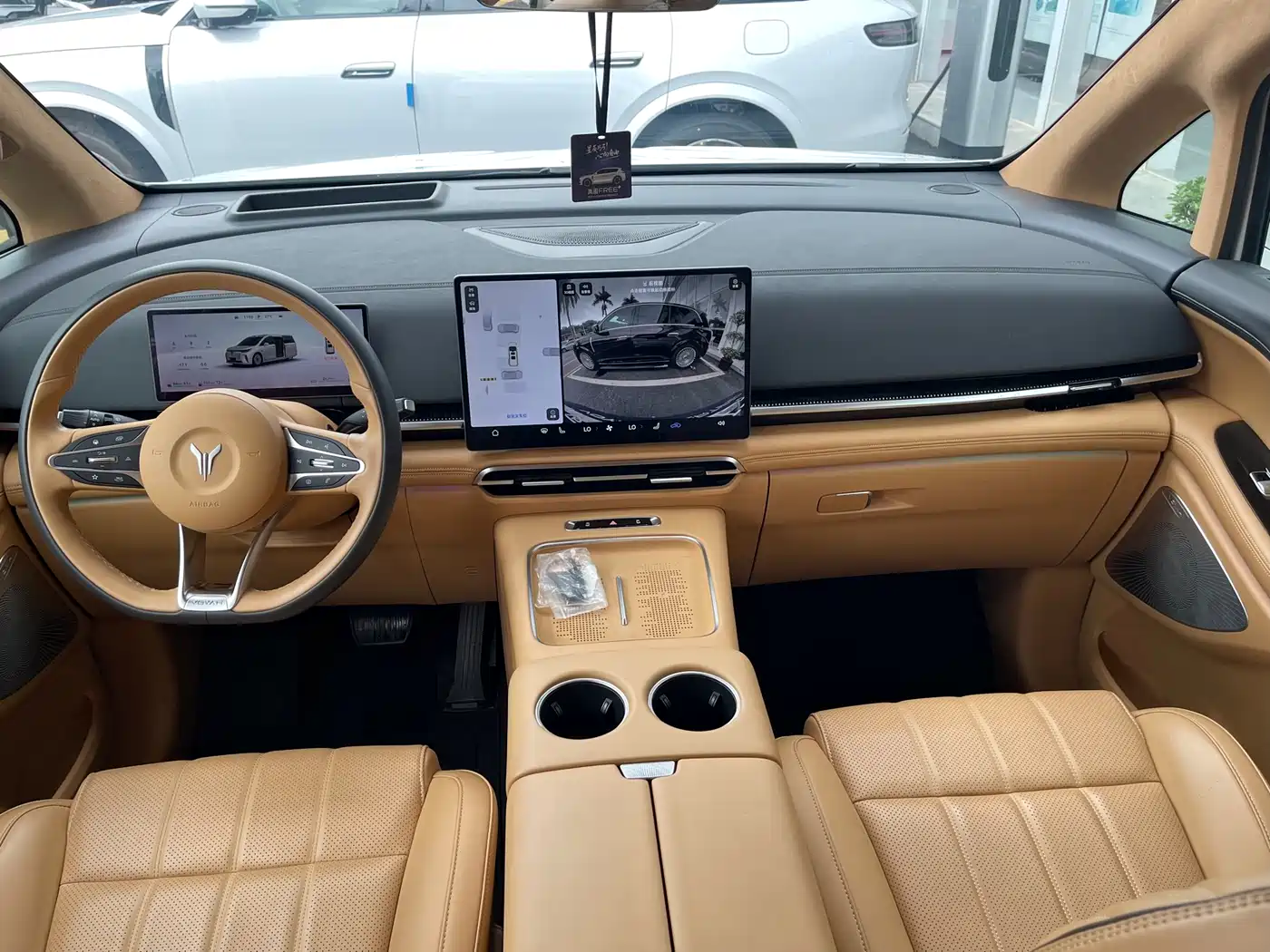 Voyah Auto Voyah Dreamer 2025 PHEV AWD Flagship Qian Kun Edition фото 11