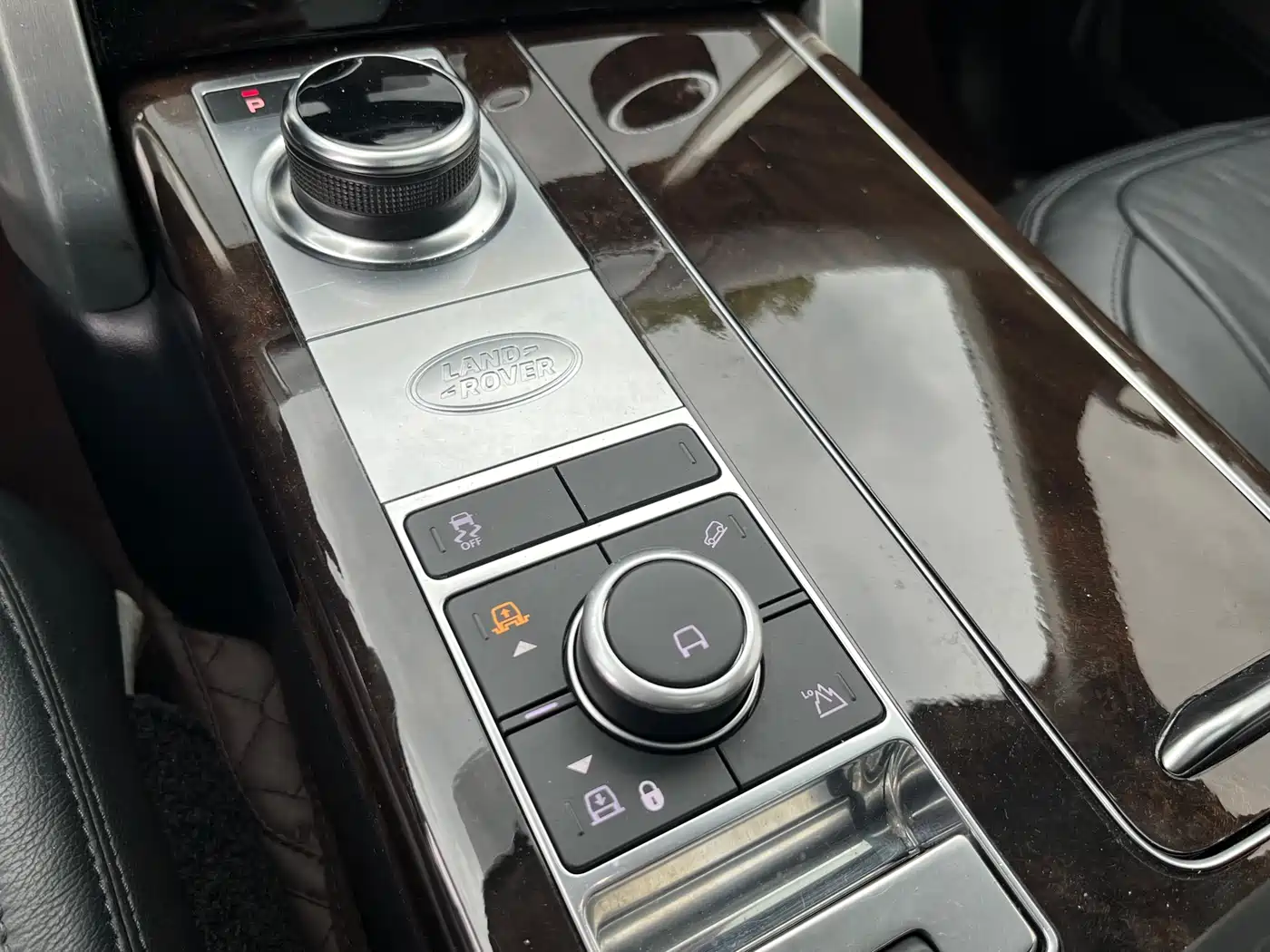 Land Rover Range Rover 2020 3.0 L6 Shengshi Edition фото 12