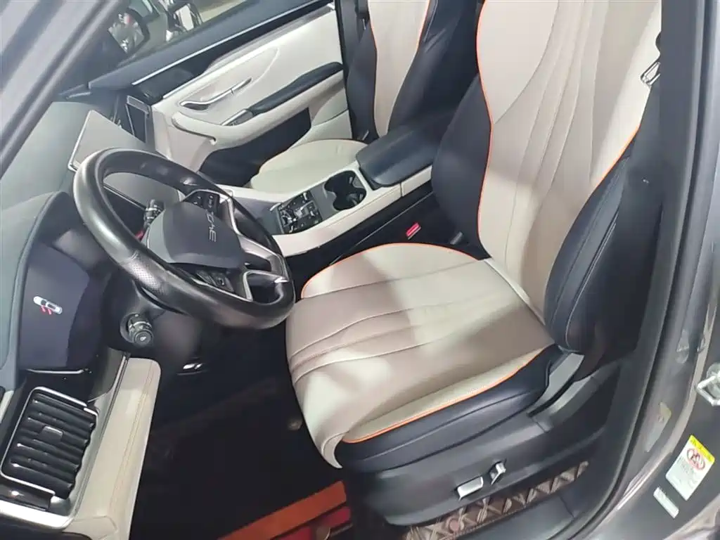 BYD Song PLUS PHEV 2023 Champion Edition DM-i 110KM Flagship PLUS фото 15