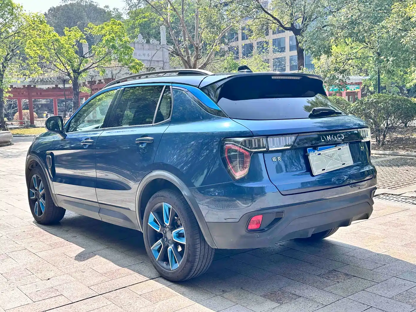 Lynk & Co 01 2018 2.0T 2WD Type+ Edition фото 7