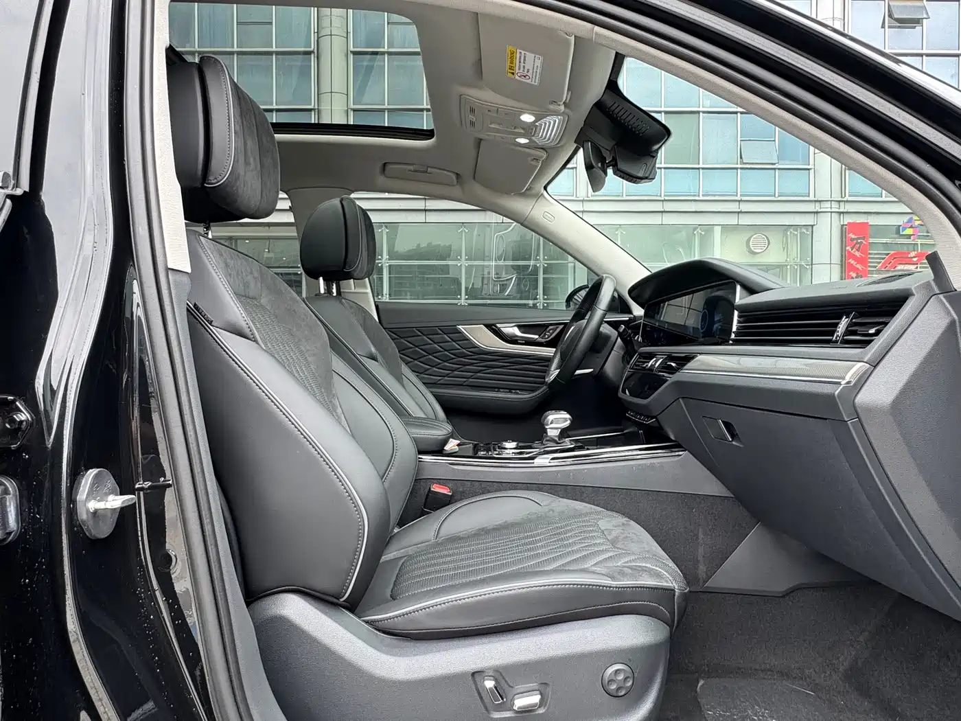 Hongqi HS5 2022 2.0T Smart Connect Premium Edition фото 12