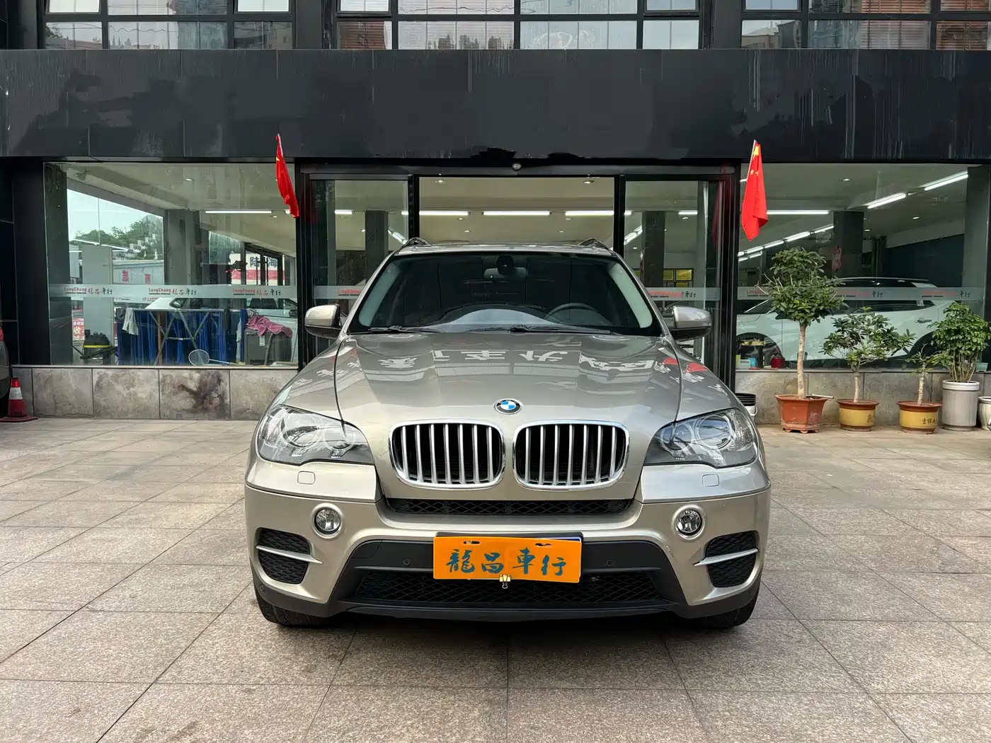 BMW X5 (Import) 2011 xDrive35i Leading Edition фото 2