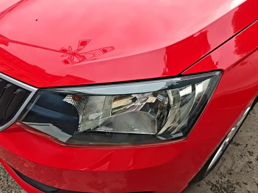 Škoda Fabia 2018 2017 1.4L Auto Car Enjoy Edition