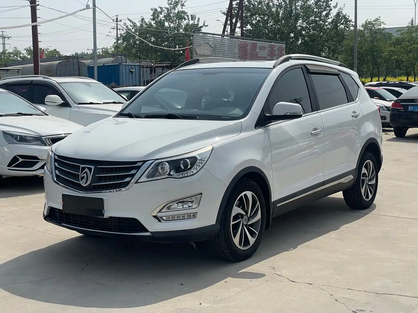 Фото 1 - Baojun 560