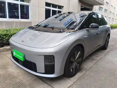 Li Auto i8