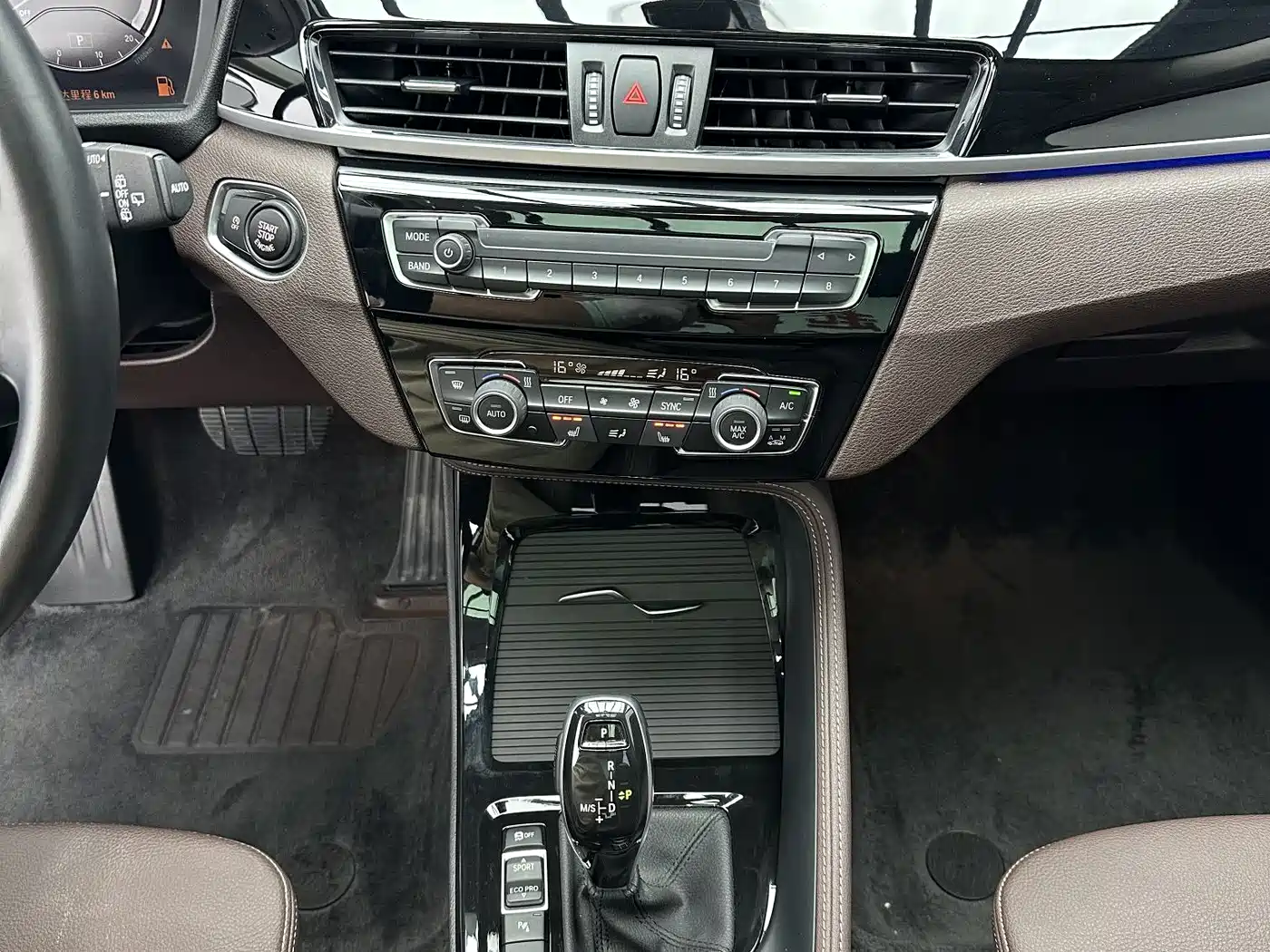 BMW X1 2022 sDrive20Li Premium фото 14