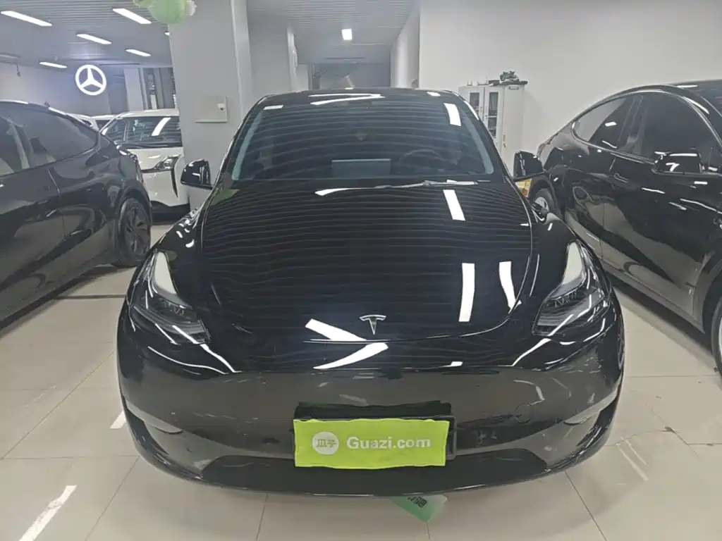 Фото 3 - Tesla Model Y