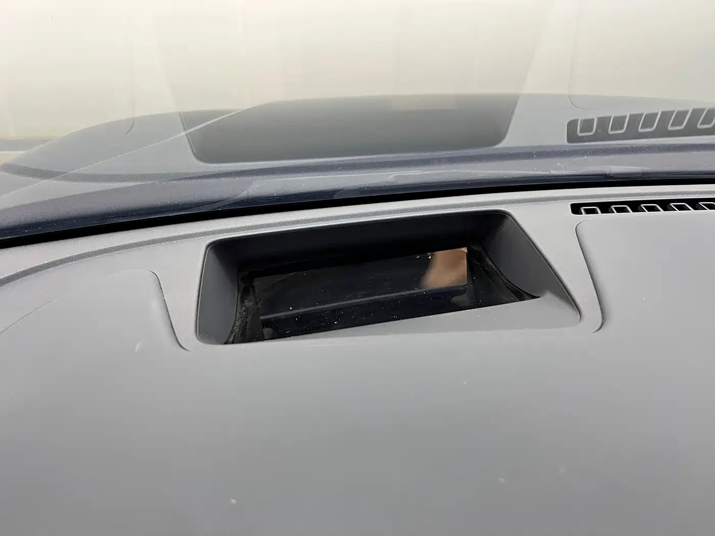 BYD Han 2024 Model DM-i Glory Edition 121KM Premium Type фото 29